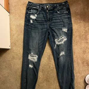 American Eagle Size 8 Boyfriend Style Dark Wash Ripped Jean